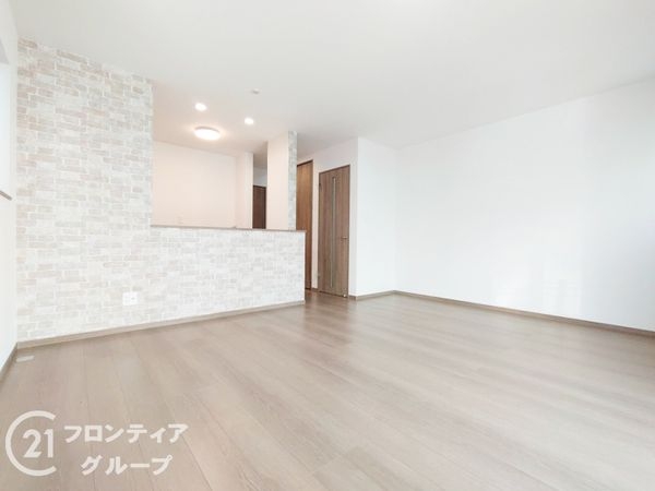 伊丹市昆陽泉町４丁目　新築一戸建て　全２区画　B号棟