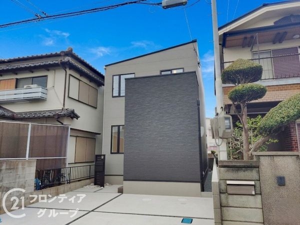 伊丹市松ケ丘３丁目　新築一戸建て
