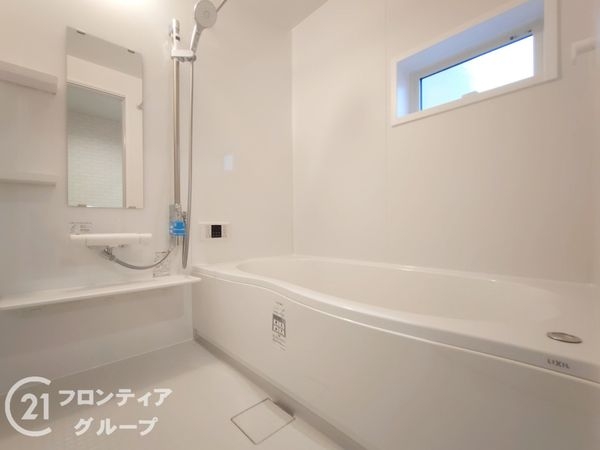 伊丹市松ケ丘３丁目　新築一戸建て