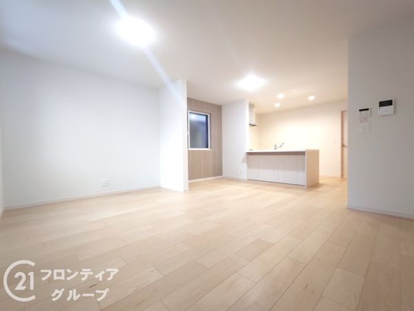 伊丹市松ケ丘３丁目　新築一戸建て