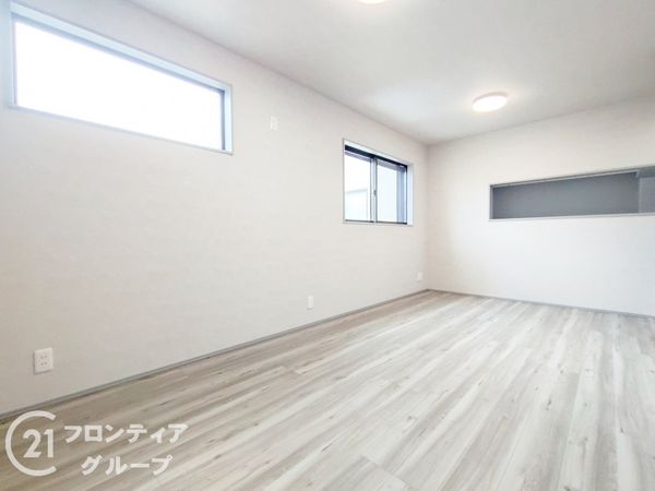 尼崎市武庫川町２丁目　新築一戸建て