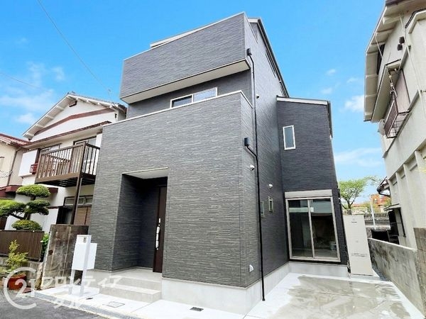 伊丹市松ケ丘１丁目　新築一戸建て