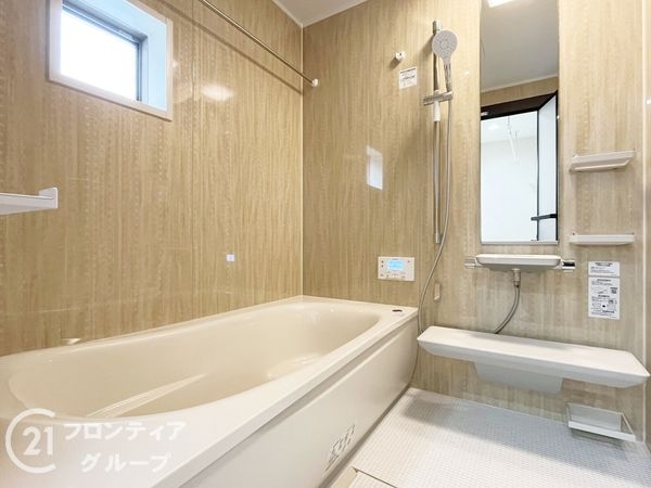伊丹市松ケ丘１丁目　新築一戸建て