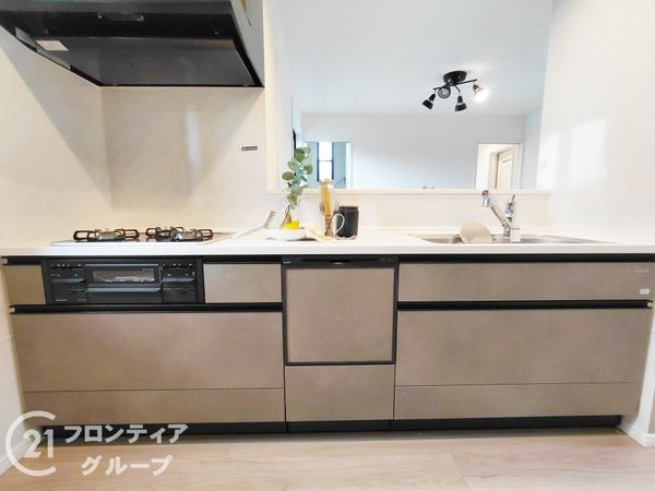 西宮市今津久寿川町　新築一戸建て