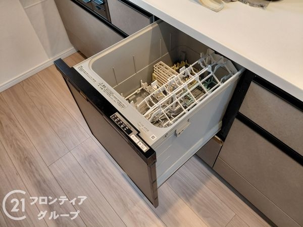西宮市今津久寿川町　新築一戸建て
