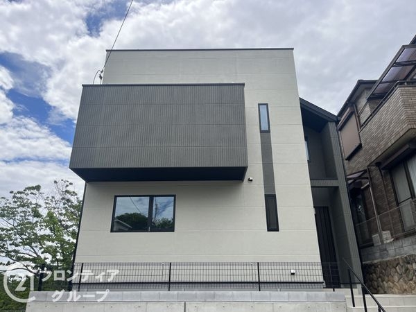 西宮市五月ケ丘　新築一戸建て