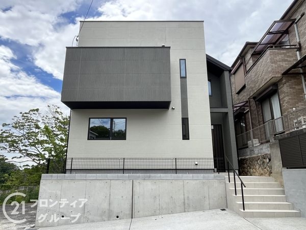西宮市五月ケ丘　新築一戸建て