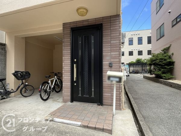 尼崎市東難波町５丁目　中古一戸建て