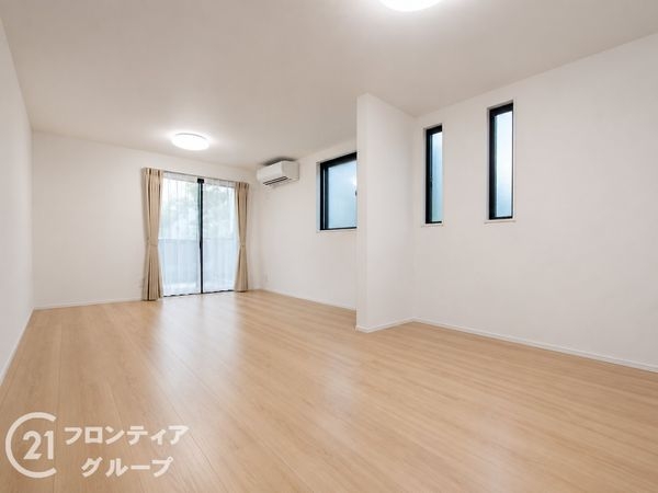 伊丹市寺本５丁目の中古一戸建て