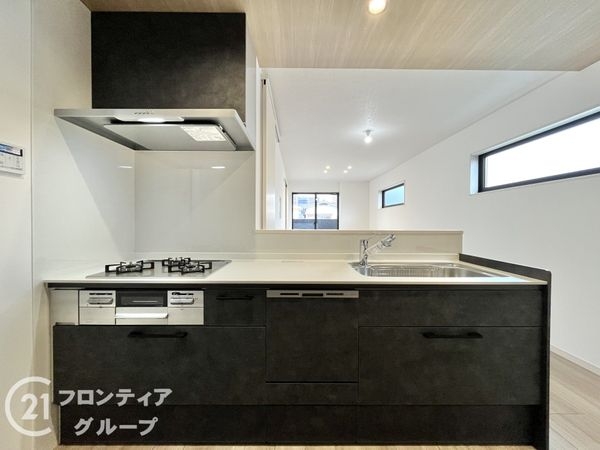 尼崎市稲葉荘１丁目　新築一戸建て　全１区画