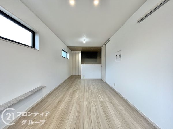 尼崎市稲葉荘１丁目　新築一戸建て　全１区画