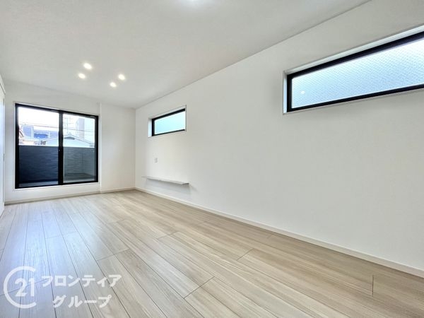 尼崎市稲葉荘１丁目　新築一戸建て　全１区画