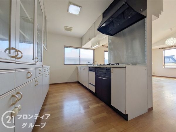 西宮市上甲東園５丁目の中古一戸建て