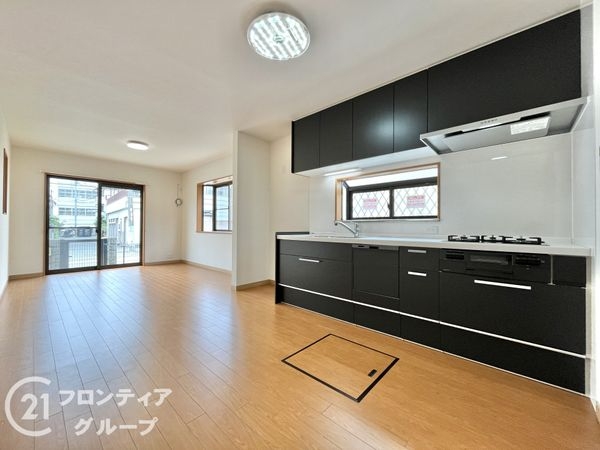 伊丹市中野北３丁目の中古一戸建て