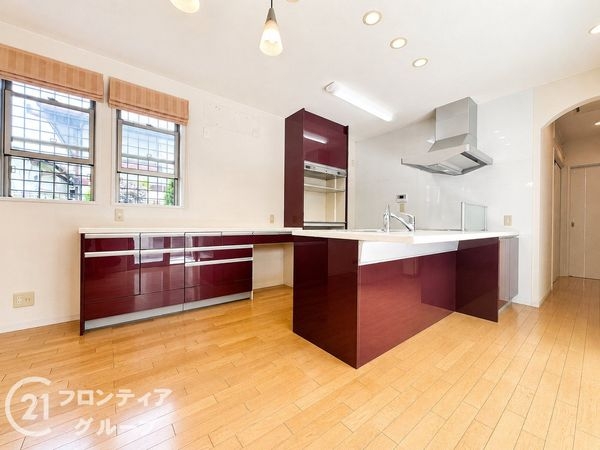 西宮市川添町　中古一戸建て