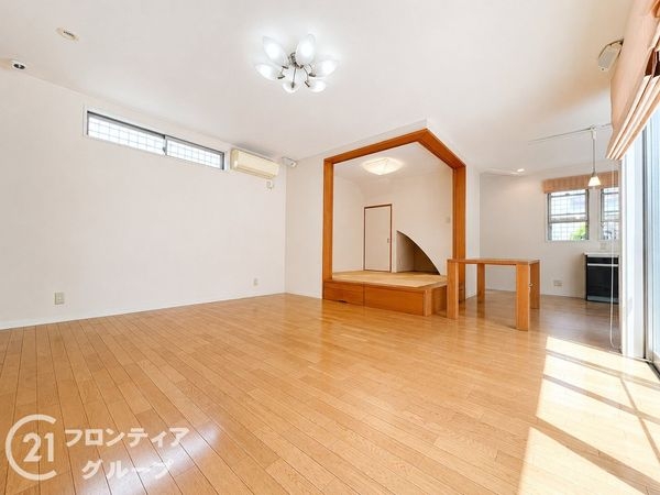西宮市川添町　中古一戸建て