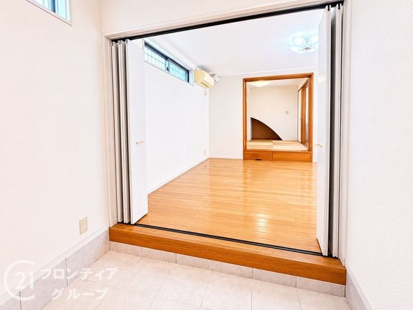 西宮市川添町の中古一戸建て