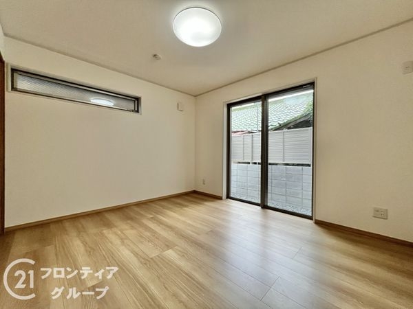 尼崎市西難波町４丁目　新築一戸建て