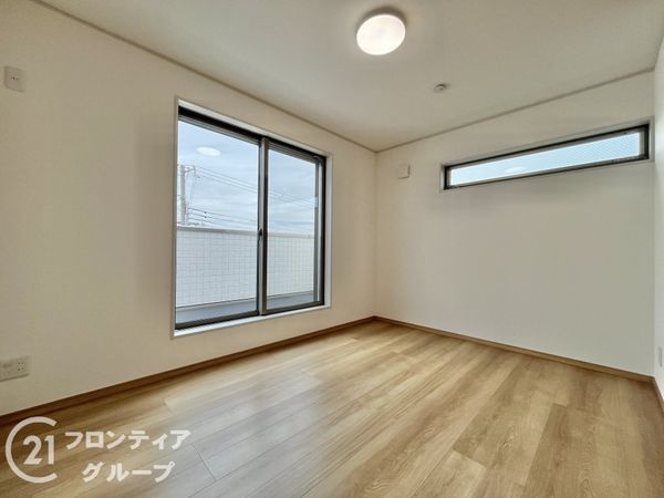尼崎市西難波町４丁目　新築一戸建て