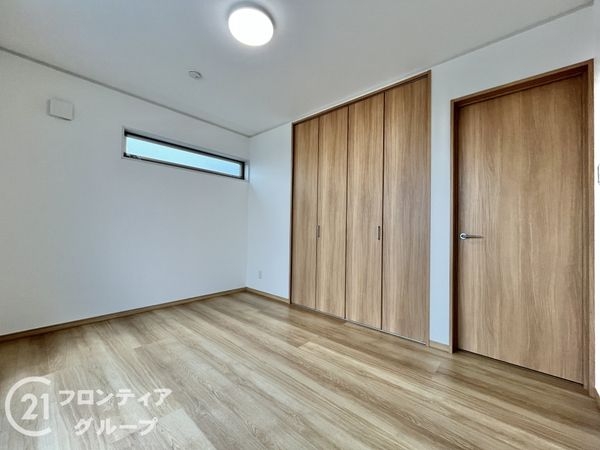 尼崎市西難波町４丁目　新築一戸建て