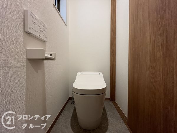 尼崎市西難波町４丁目　新築一戸建て