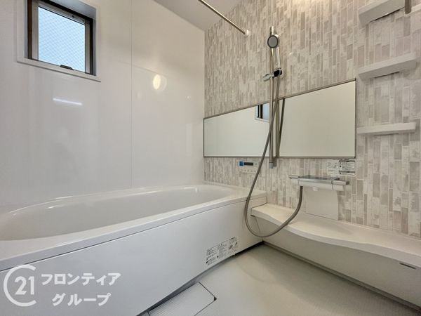 尼崎市西難波町４丁目　新築一戸建て