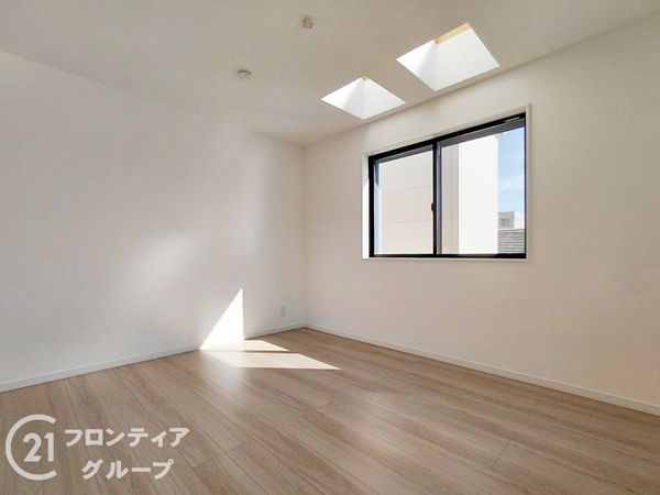西宮市今津久寿川町　新築一戸建て