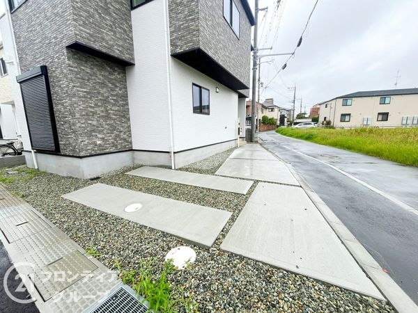 伊丹市南野１丁目　新築一戸建て　２期　１号棟
