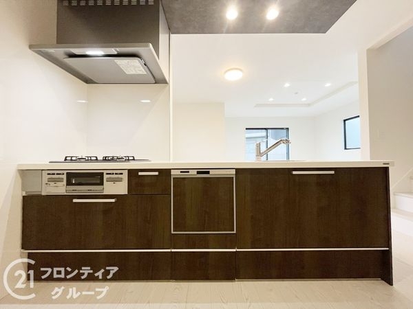 伊丹市南野１丁目　新築一戸建て　２期　１号棟