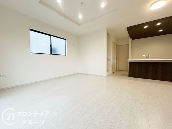 伊丹市南野１丁目　新築一戸建て　２期　１号棟