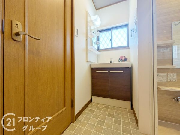 西宮市新甲陽町の中古一戸建て