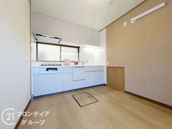 西宮市新甲陽町　中古一戸建て