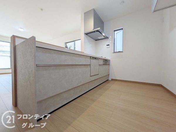 西宮市笠屋町　新築一戸建て　A号棟