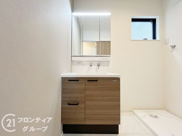 尼崎市西昆陽１丁目　新築一戸建て　全１区画