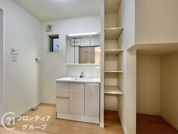 伊丹市荻野５丁目の中古一戸建て