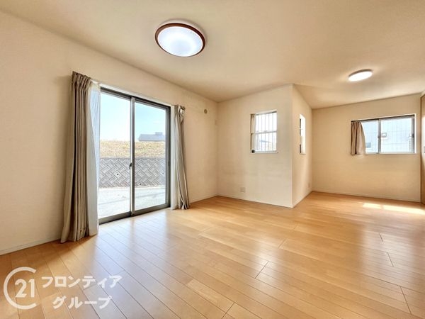 伊丹市荻野５丁目の中古一戸建て