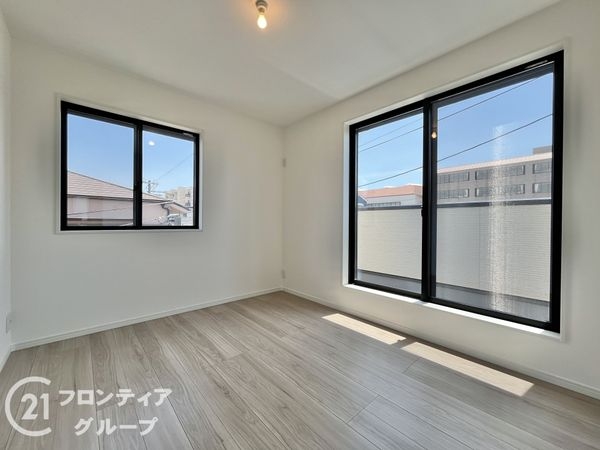 西宮市瓦林町　新築一戸建て　全１区画