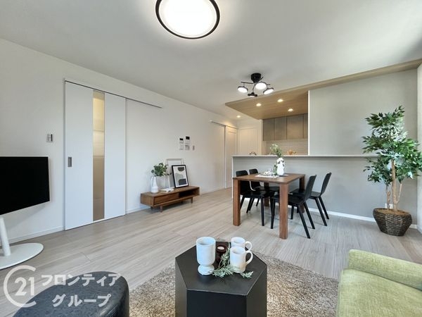 西宮市瓦林町　新築一戸建て　全１区画