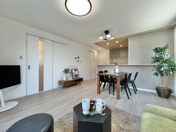 西宮市瓦林町　新築一戸建て　全１区画