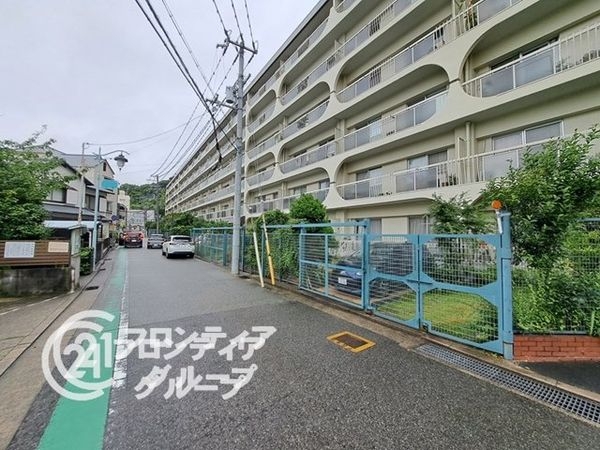 日商岩井甲陽園マンション中古マンション