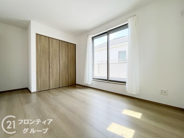 尼崎市西昆陽２丁目　新築一戸建て　B号棟