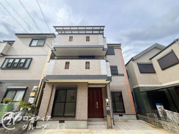 尼崎市食満２丁目　中古一戸建て
