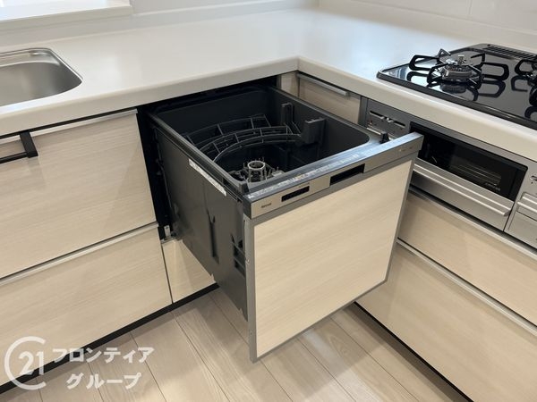 尼崎市神田中通８丁目　新築一戸建て　１期　２号棟