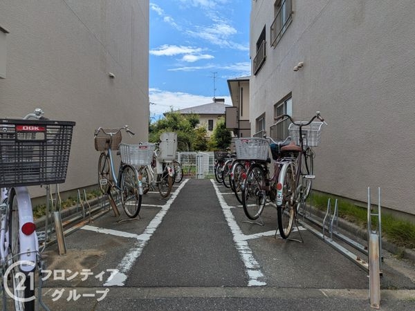 日生伊丹荻野コーポラスD棟　中古マンション