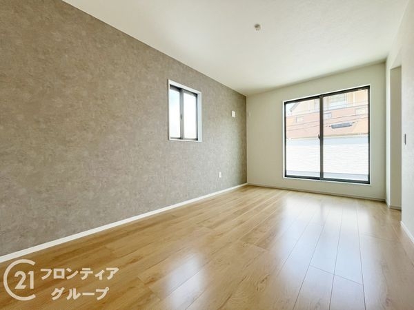 尼崎市東園田町３丁目　新築一戸建て　１期　１号棟