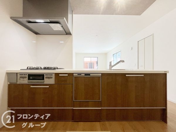 尼崎市東園田町３丁目　新築一戸建て　１期　１号棟