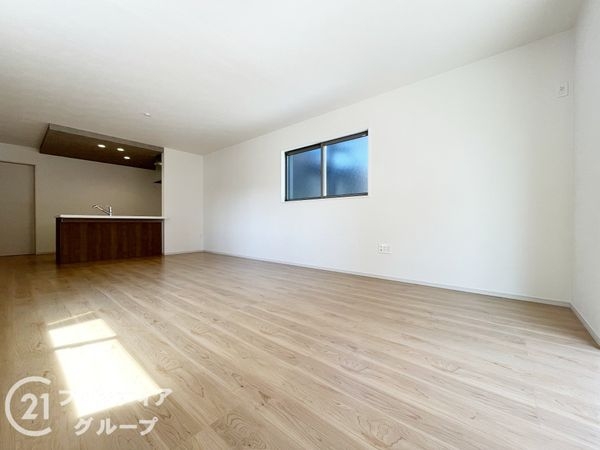 尼崎市東園田町３丁目　新築一戸建て　１期　１号棟