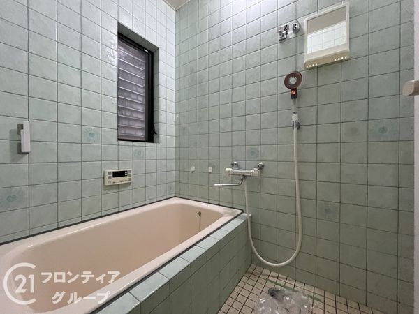 尼崎市栗山町１丁目　中古一戸建て