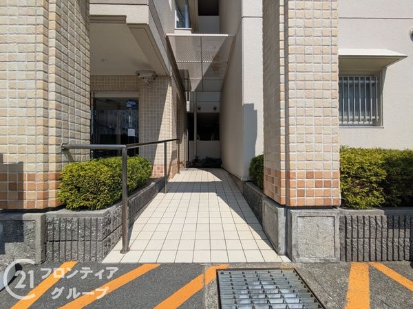 サンロイヤル北園田ブランシュール　中古マンション