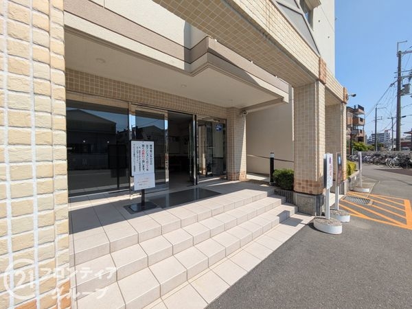 サンロイヤル北園田ブランシュール　中古マンション